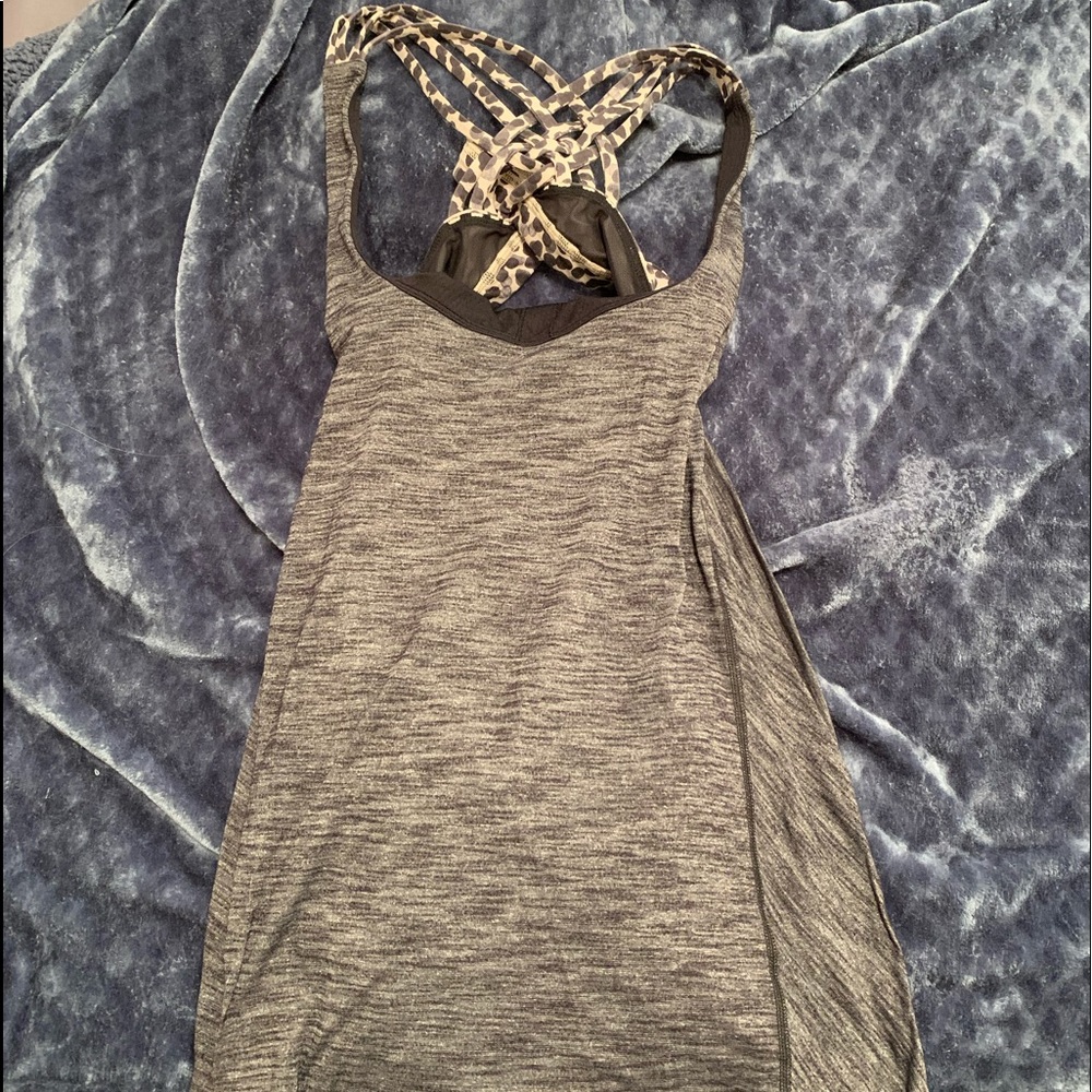 Lululemon tank